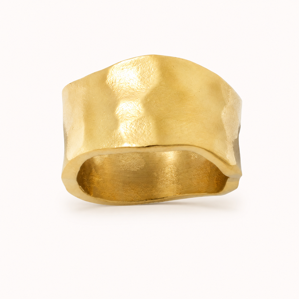 Textured Band Ring (Kavely)